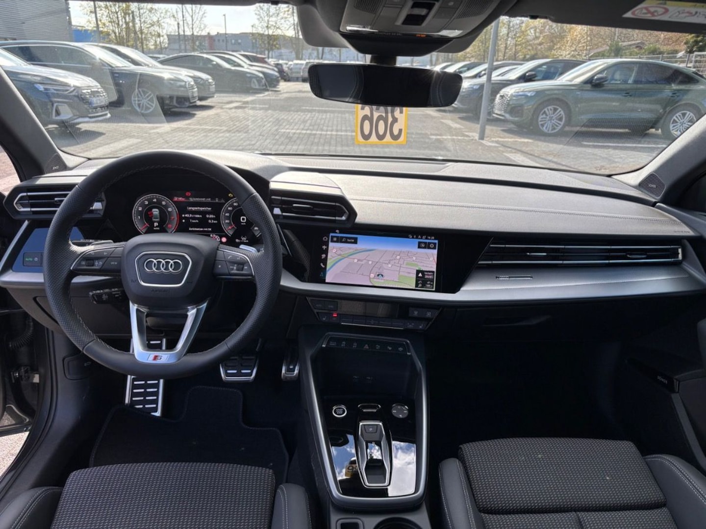 Bild über Audi A3 Limousine TFSI 110 kW S tronic - für weitere Informationen kontaktieren Sie den Audi Partner