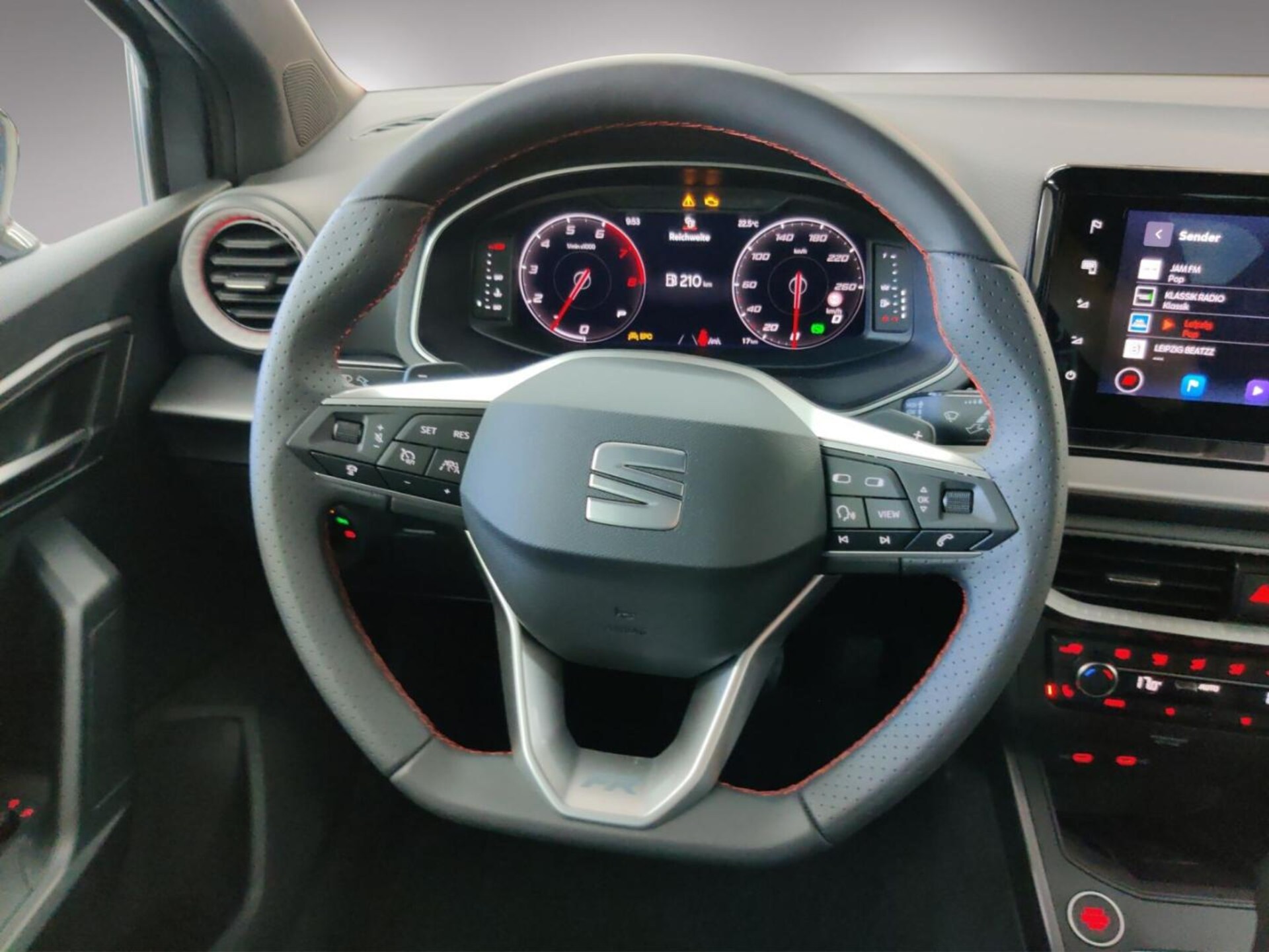 SEAT Arona FR