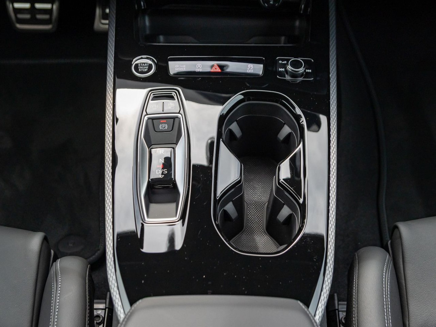 Bild über Audi A5 Limousine TFSI quattro 150 kW S tronic - für weitere Informationen kontaktieren Sie den Audi Partner