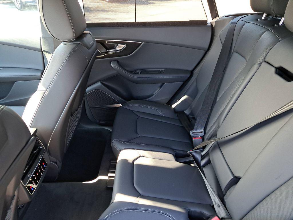 2026 Audi Q8 Premium Plus - Photo 27