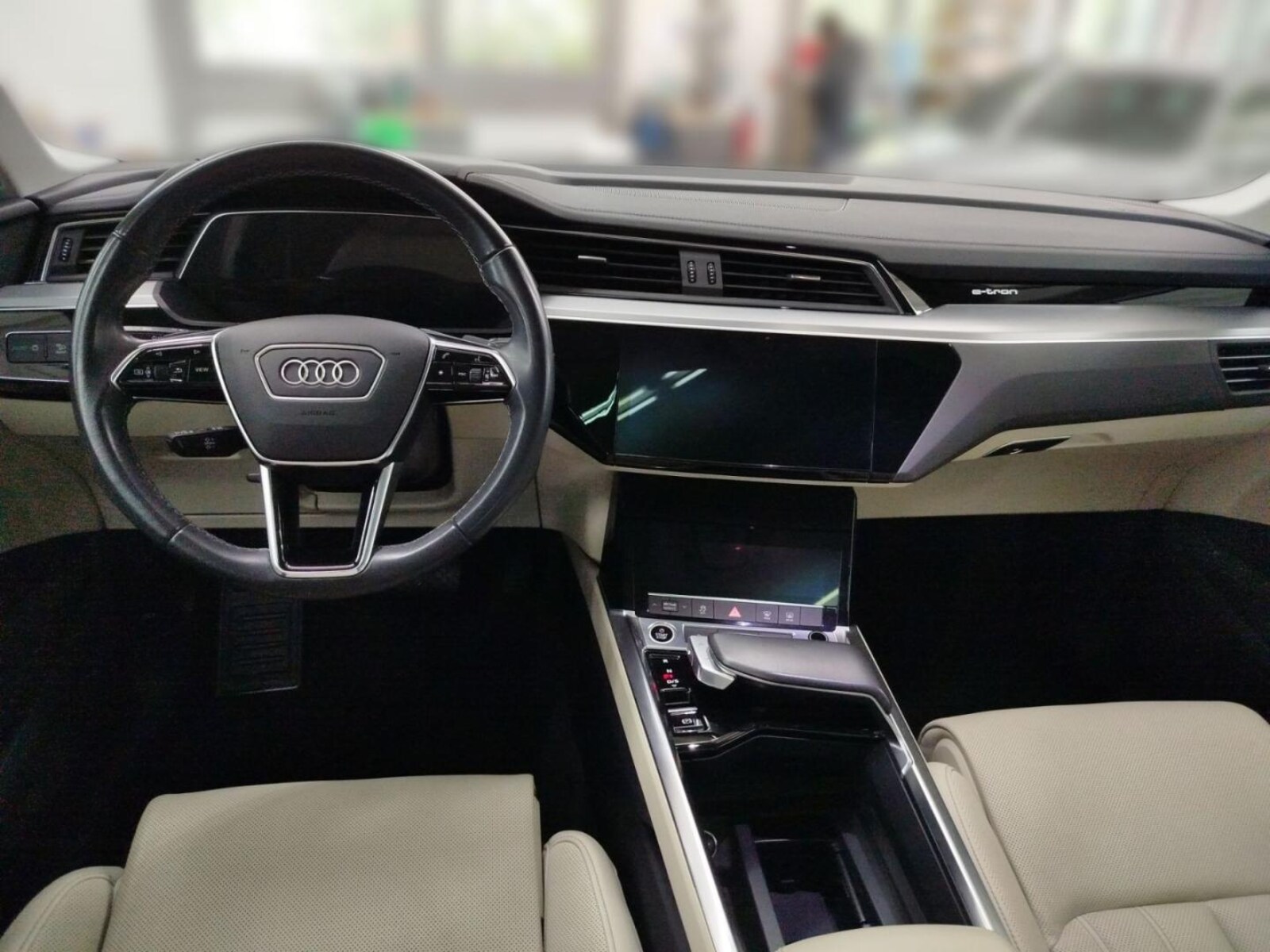 Audi Q8 e-tron – Bild 11