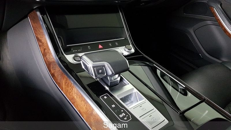 Image about Audi A8 TFSI e 60 TFSI e quattro 330 kW (449 PS) tiptronic