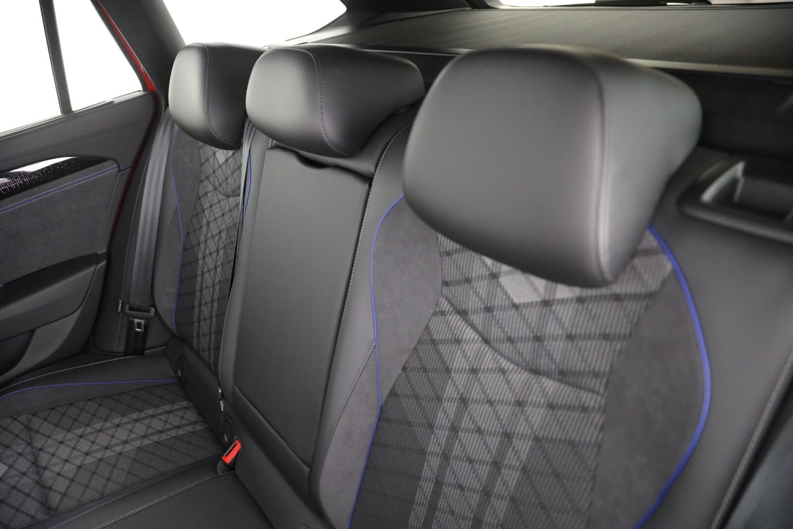 Volkswagen Passat – Bild 13