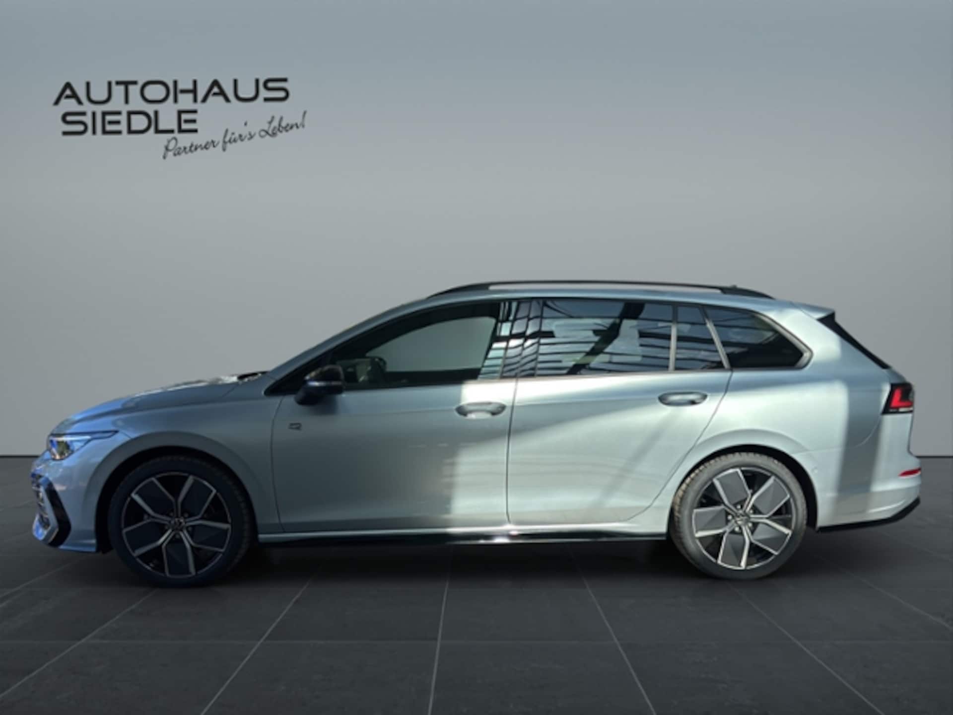 Volkswagen Golf Variant R-Line