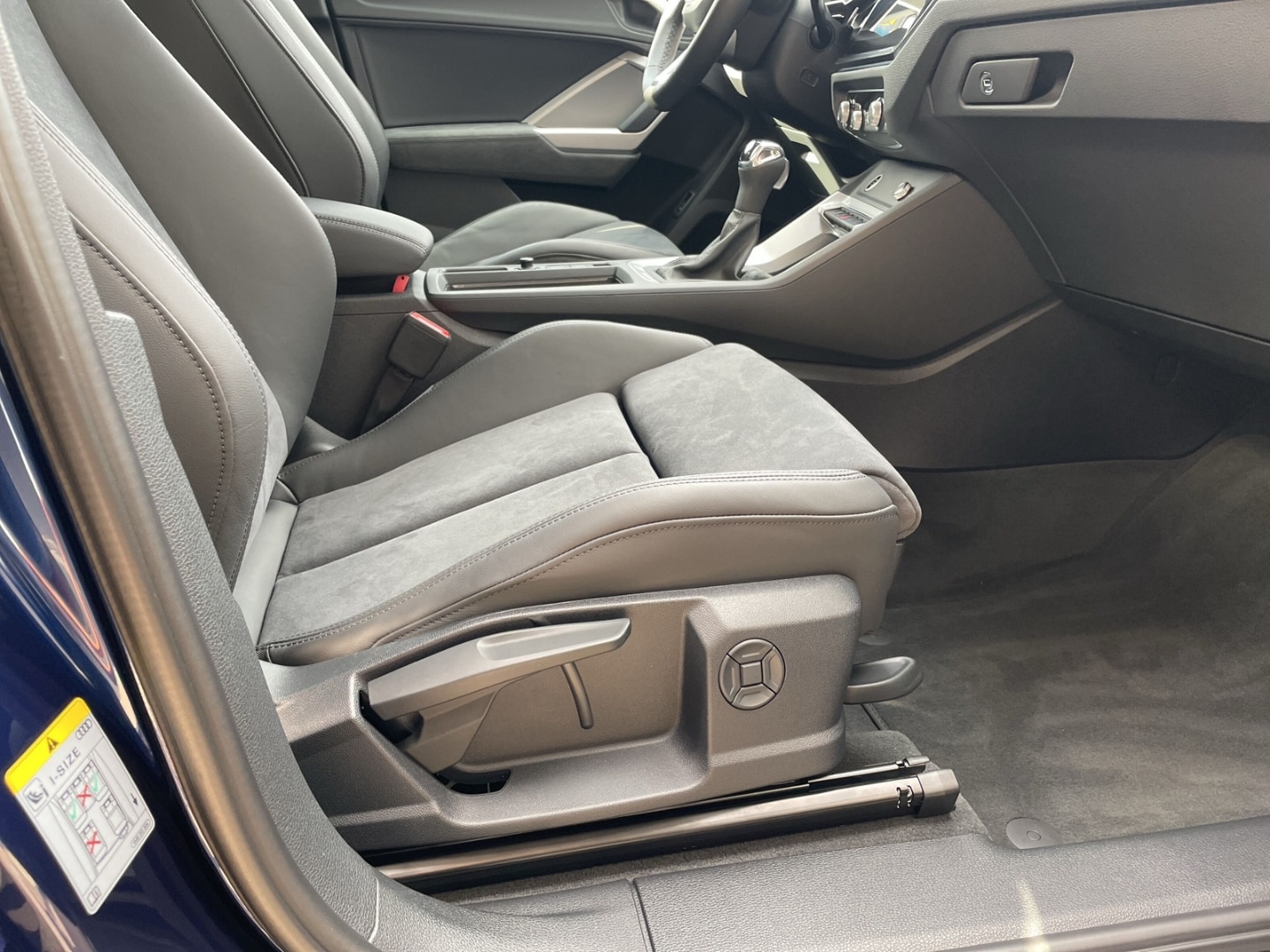 Bild über Audi Q3 TFSI 110 kW S tronic - für weitere Informationen kontaktieren Sie den Audi Partner