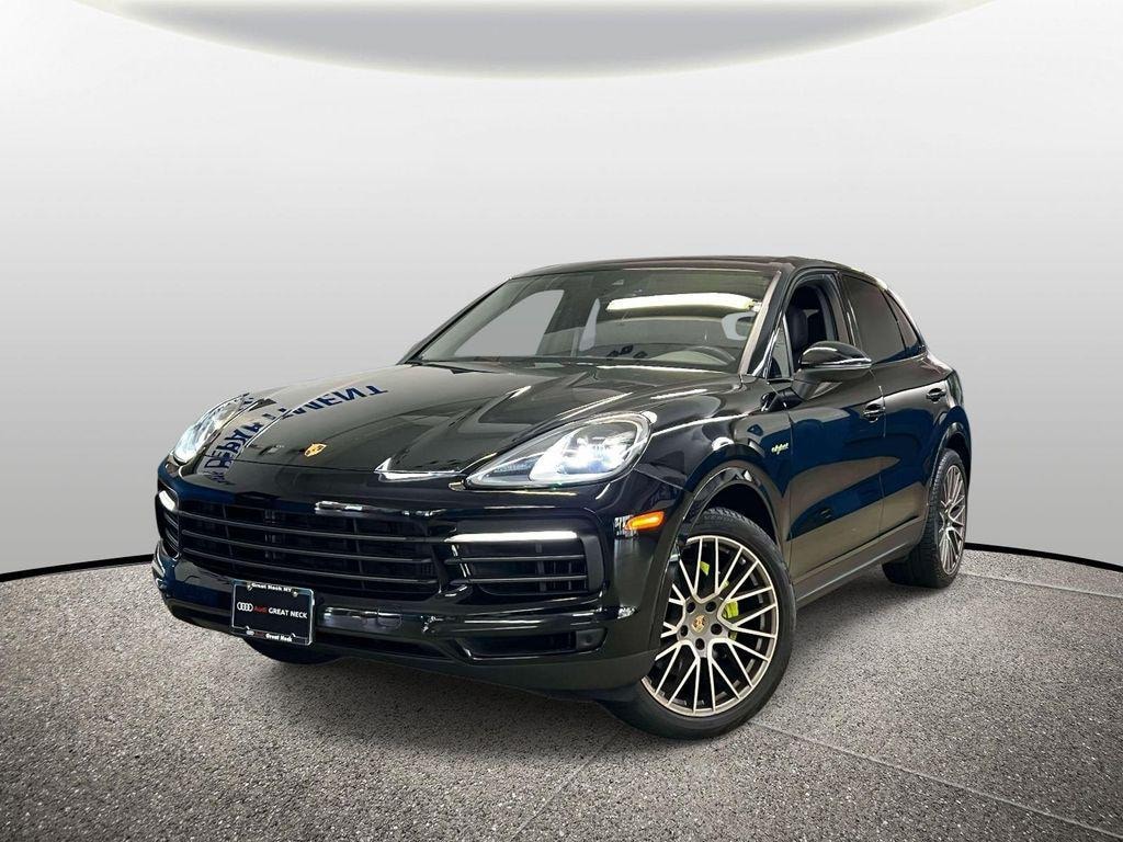 2023 Porsche Cayenne E-Hybrid Coupe
