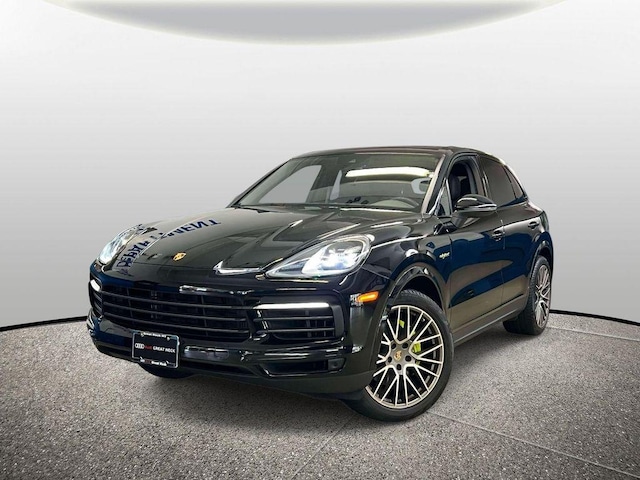 2023 Porsche Cayenne E-Hybrid Coupe