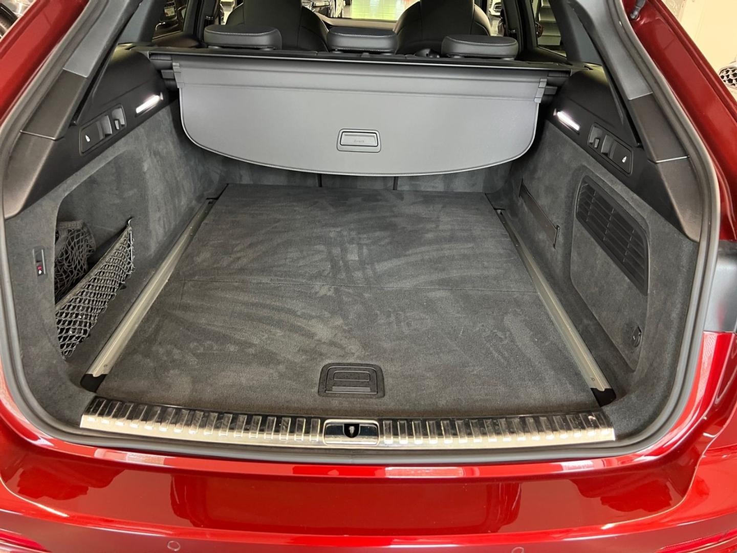 Bild über Audi S6 Avant TDI quattro tiptronic - für weitere Informationen kontaktieren Sie den Audi Partner