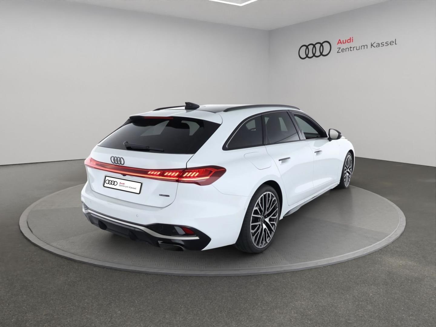 Bild über Audi A5 Avant TFSI quattro S tronic - für weitere Informationen kontaktieren Sie den Audi Partner