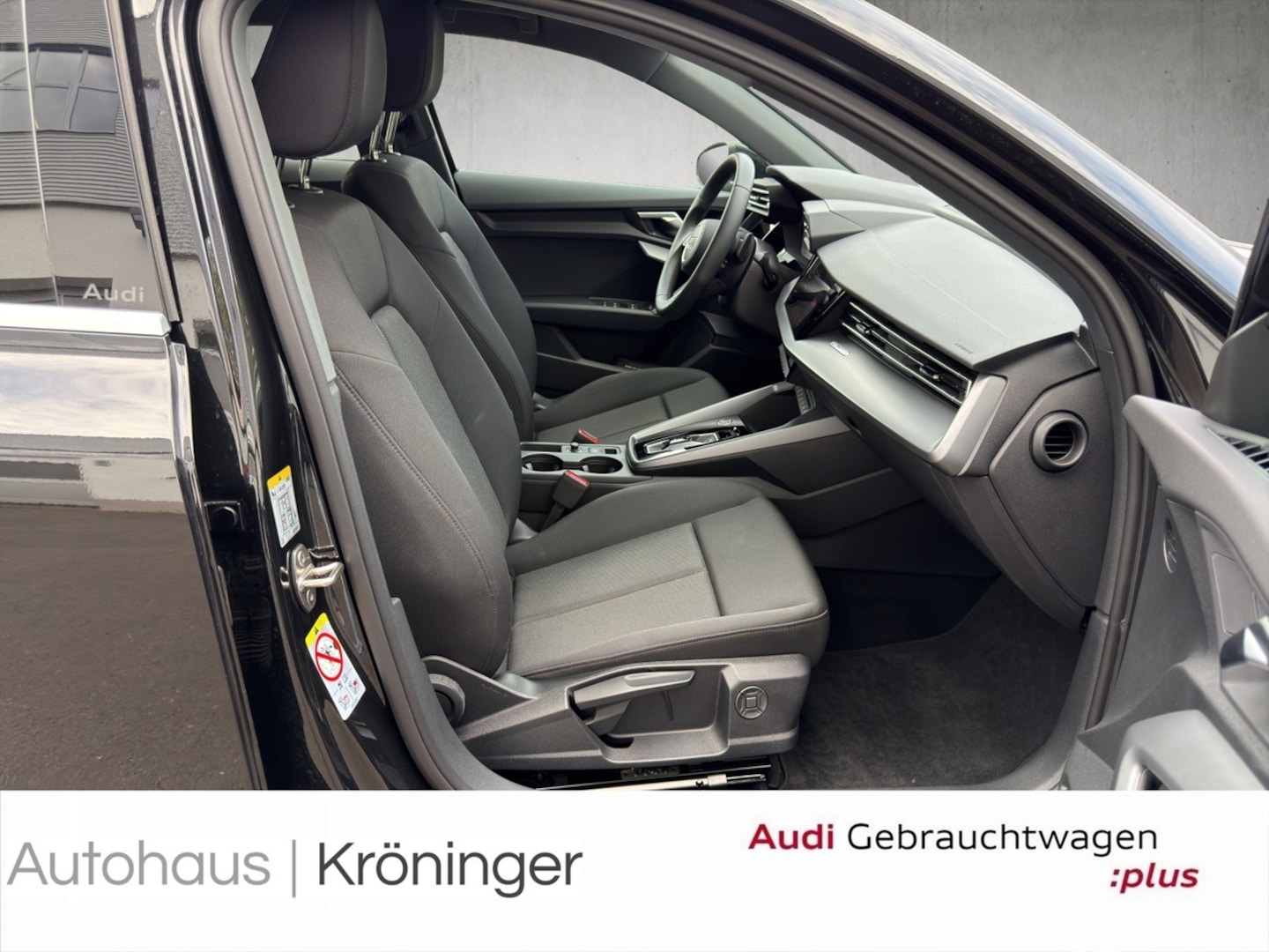 Bild über Audi A3 allstreet 35 TFSI S tronic - für weitere Informationen kontaktieren Sie den Audi Partner