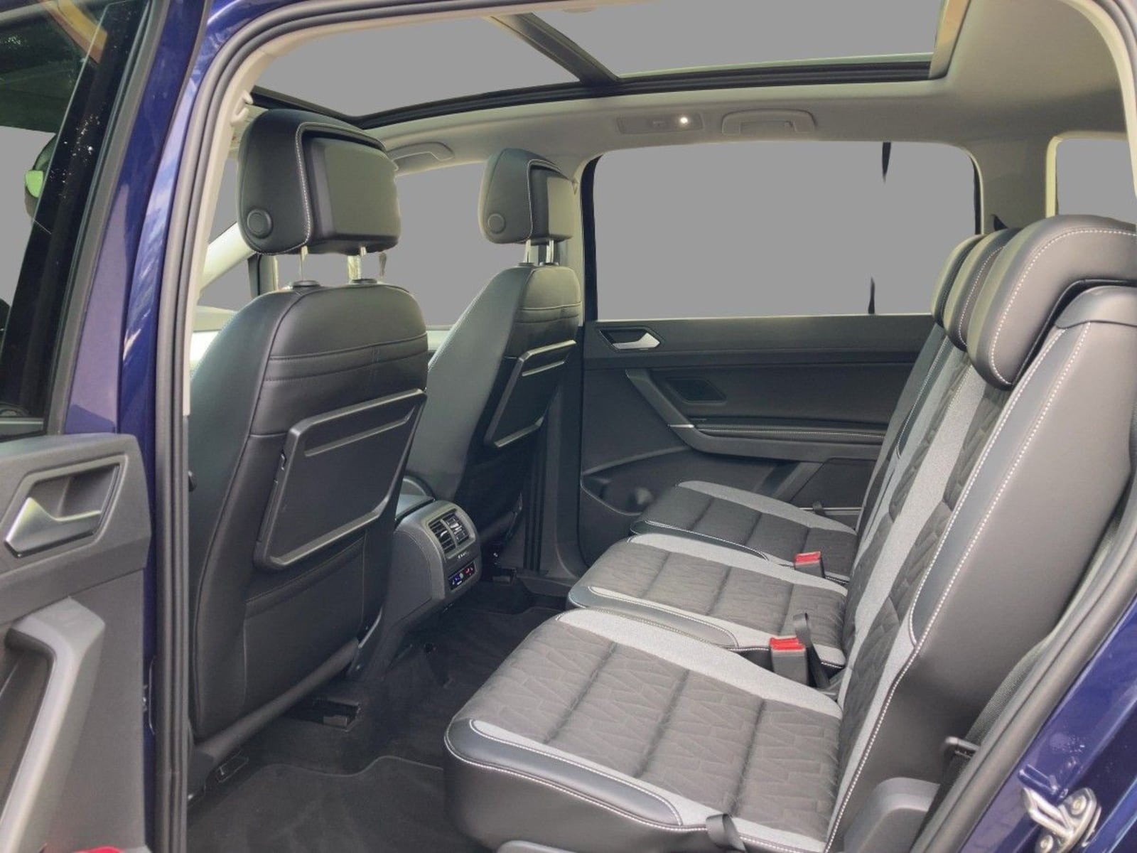 Volkswagen Touran – Bild 8