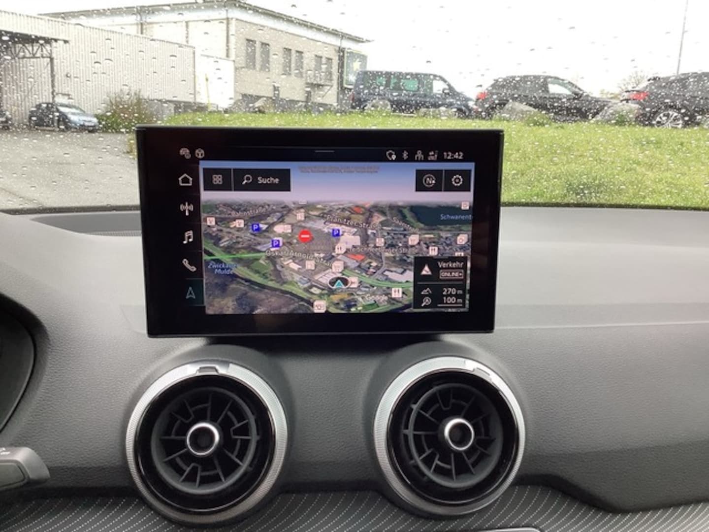 Bild über Audi SQ2 TFSI quattro S tronic - für weitere Informationen kontaktieren Sie den Audi Partner