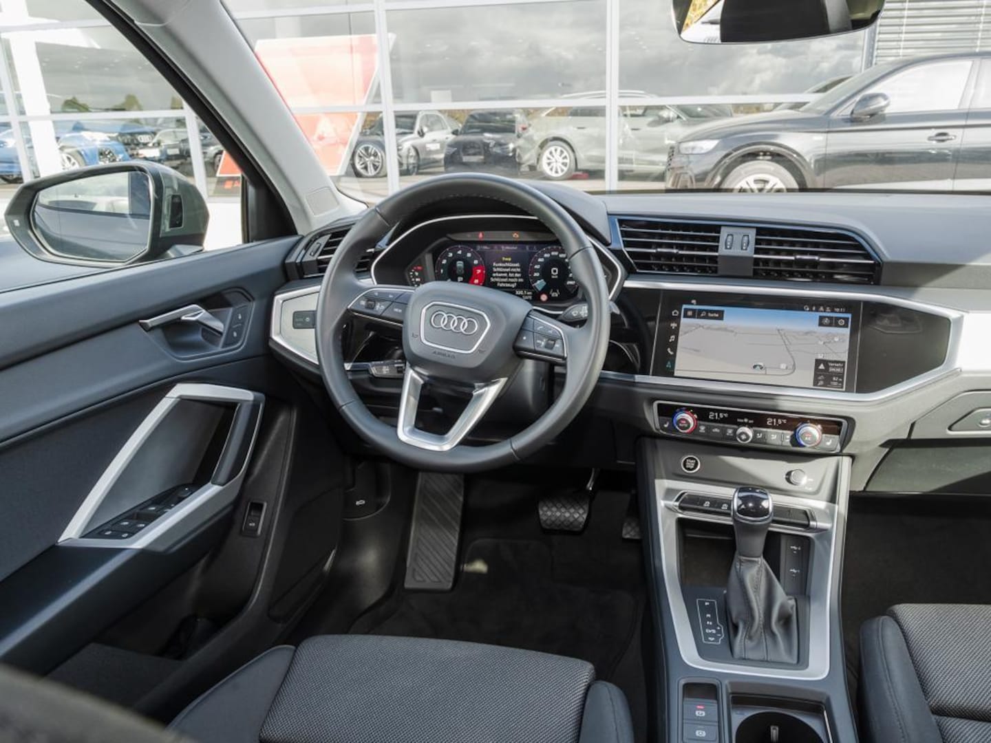 Bild über Audi Q3 advanced 35 TFSI S tronic - für weitere Informationen kontaktieren Sie den Audi Partner