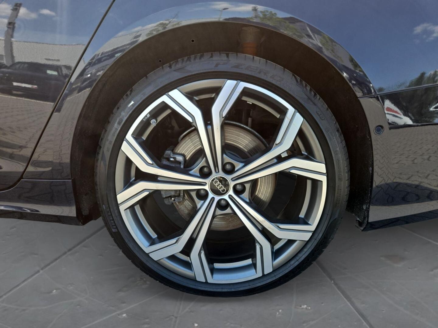 Bild über Audi A6 Avant S line 45 TFSI S tronic - für weitere Informationen kontaktieren Sie den Audi Partner