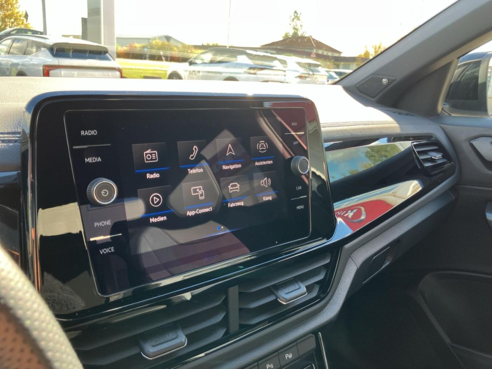 Volkswagen T-Roc – Bild 12