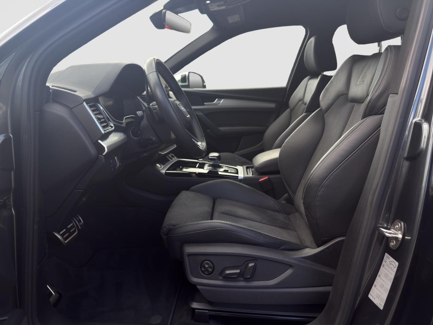 Bild über Audi SQ5 TDI tiptronic - für weitere Informationen kontaktieren Sie den Audi Partner