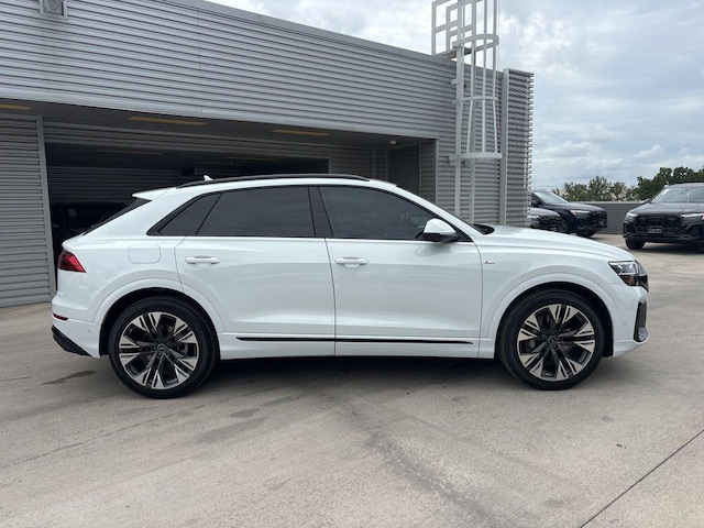 2026 Audi Q8