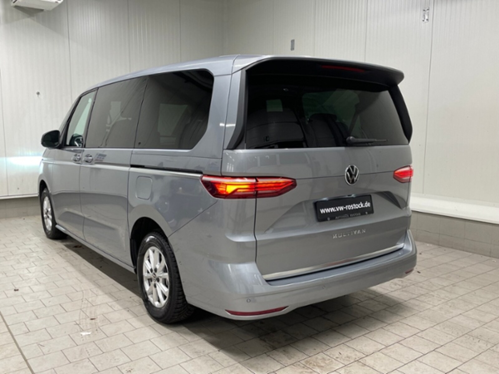 Volkswagen Multivan Langversion – Bild 4