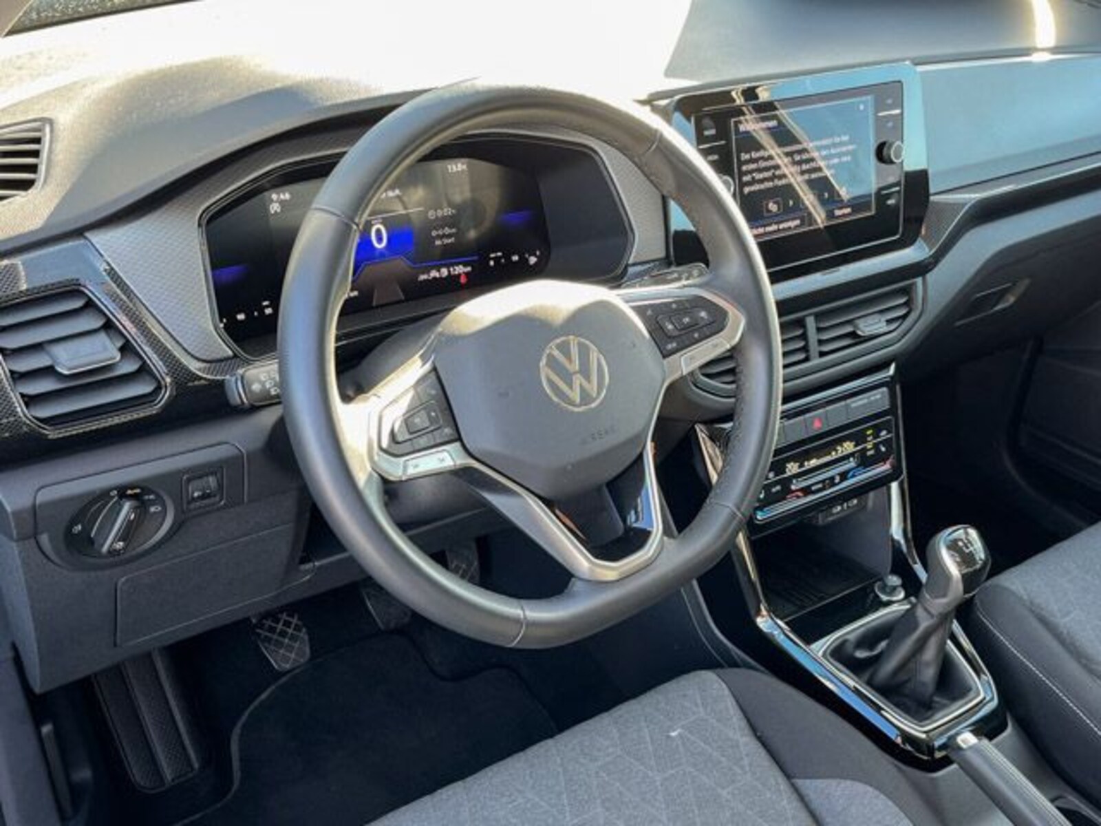 Volkswagen T-Cross – Bild 11
