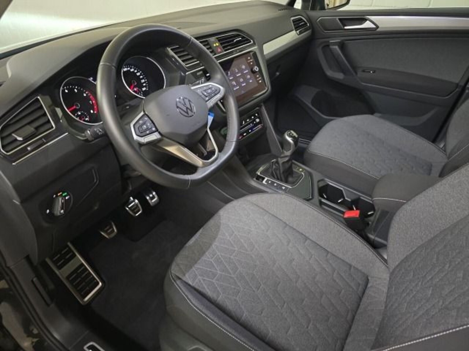 Volkswagen Tiguan – Bild 13