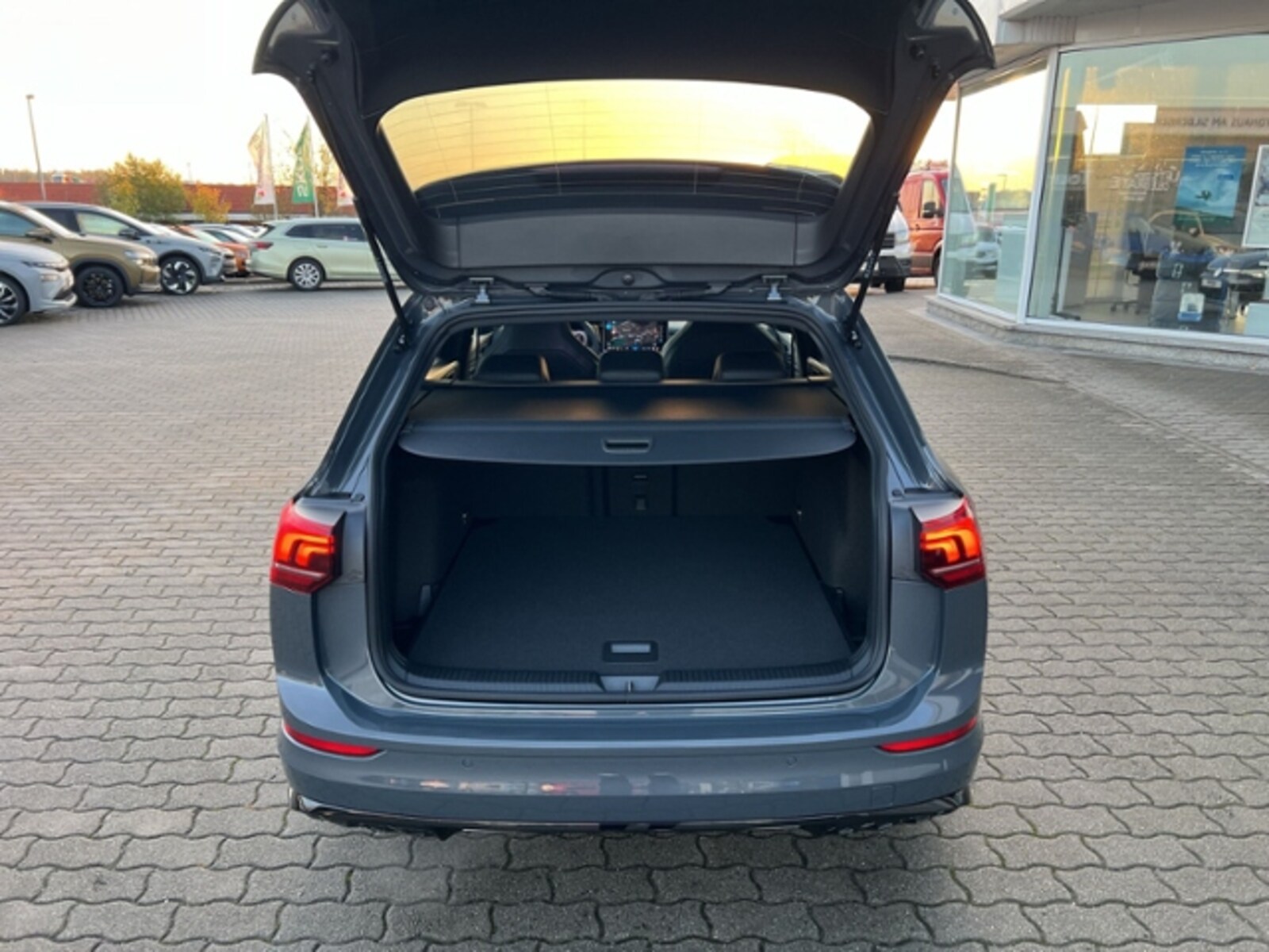 Volkswagen Golf Variant – Bild 9