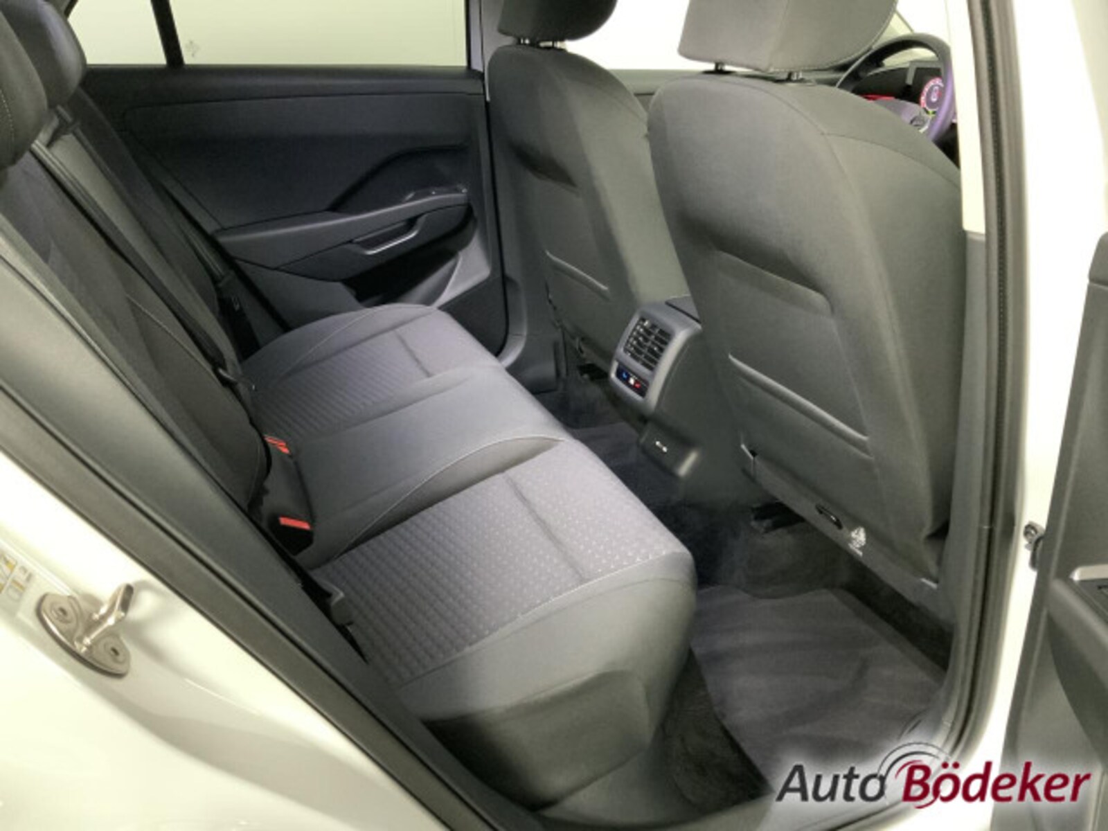 Volkswagen T-Roc – Bild 10