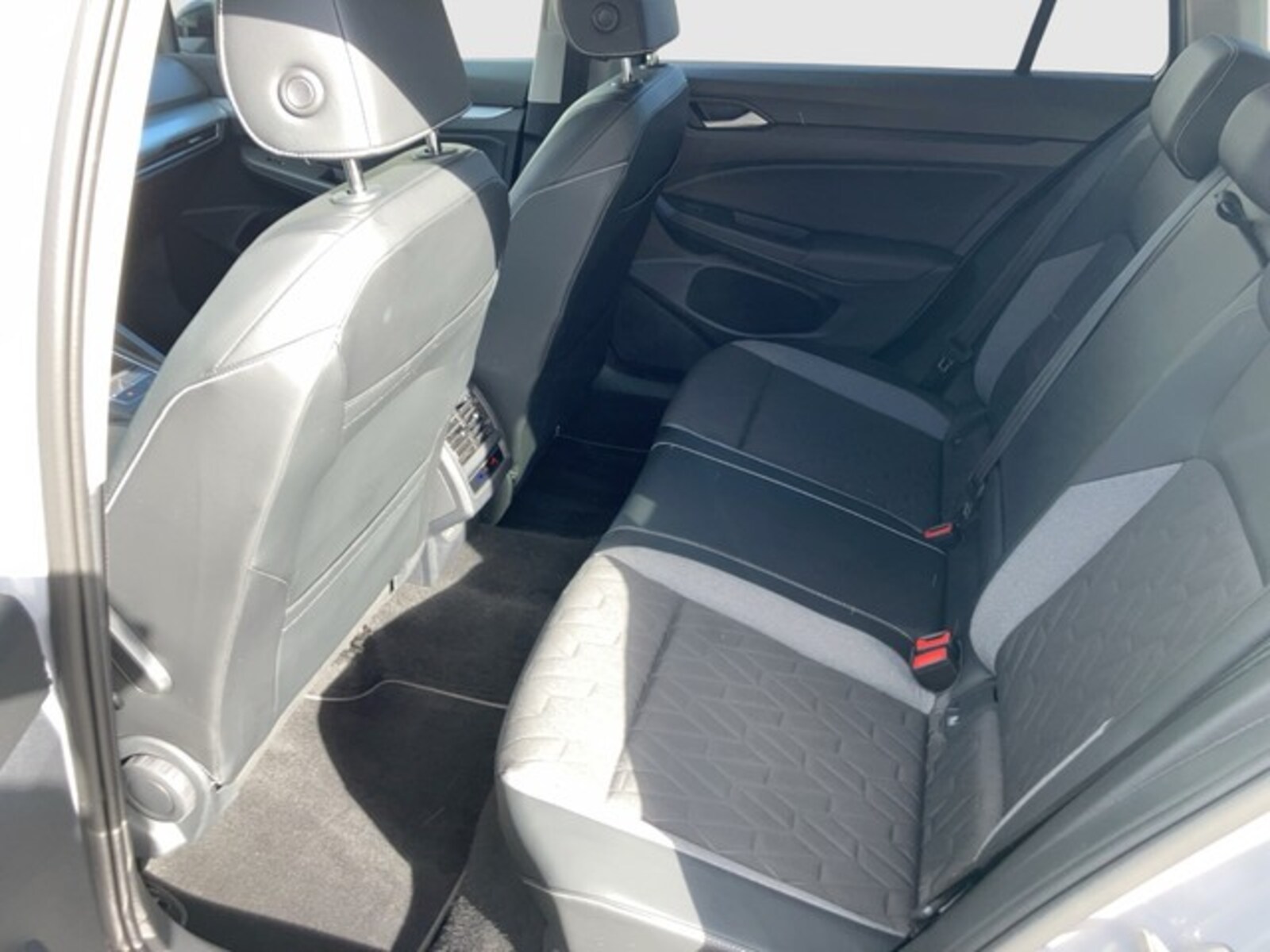 Volkswagen Golf Variant – Bild 13