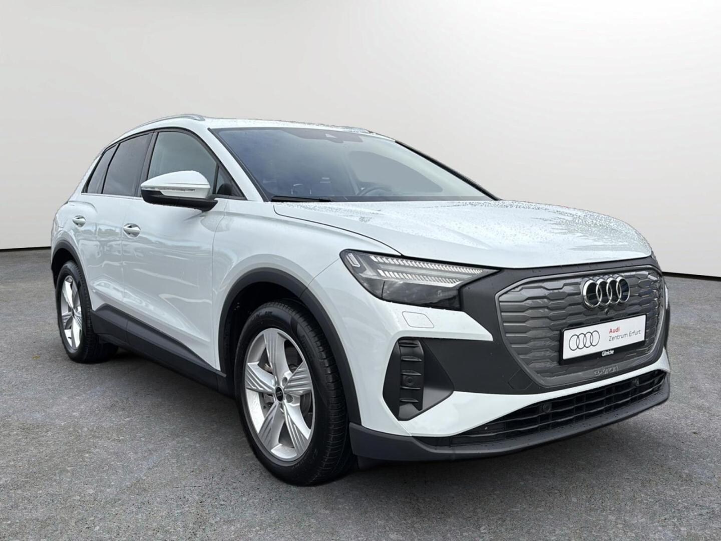 Bild über Audi Q4 e-tron 40 e-tron - für weitere Informationen kontaktieren Sie den Audi Partner
