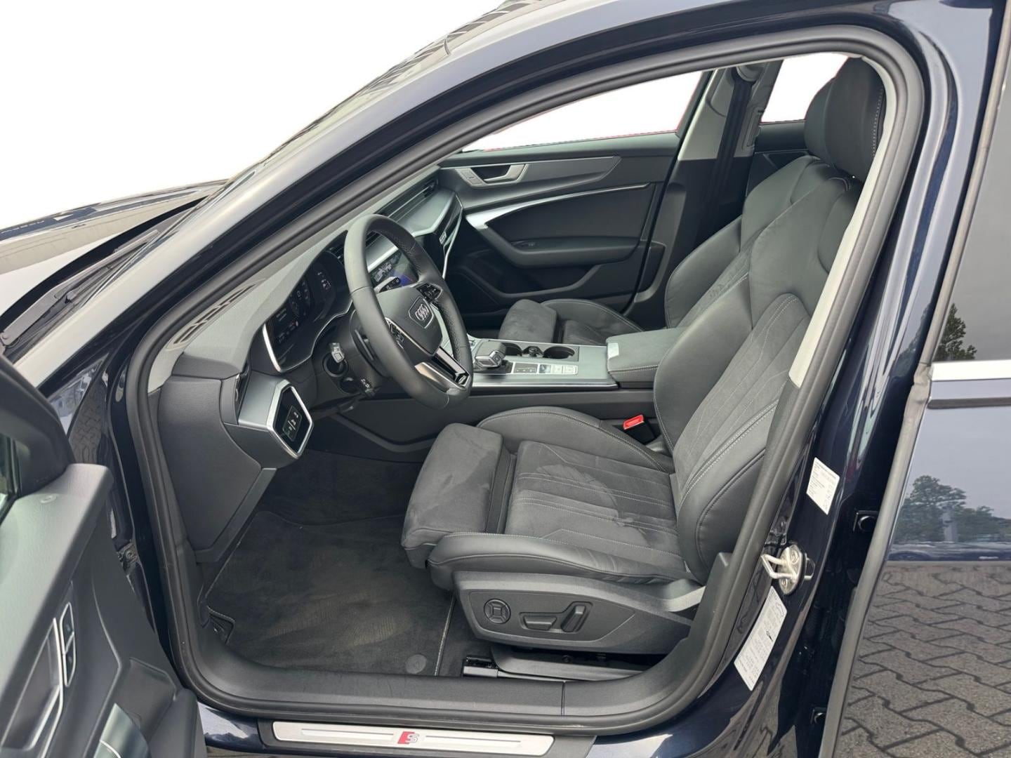 Bild über Audi A6 Avant S line 45 TFSI quattro S tronic - für weitere Informationen kontaktieren Sie den Audi Partner