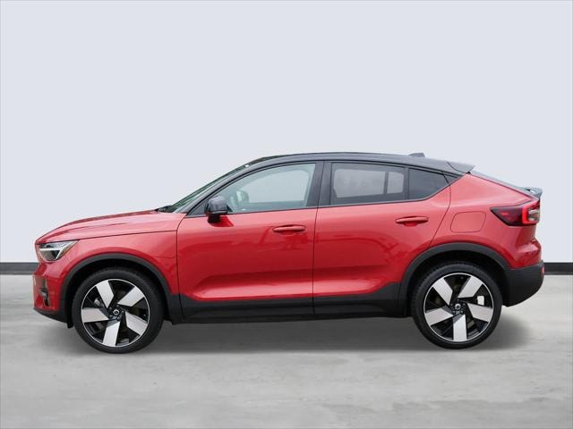 Used 2022 Volvo C40 Ultimate with VIN YV4ED3GB2N2009648 for sale in Maplewood, MN