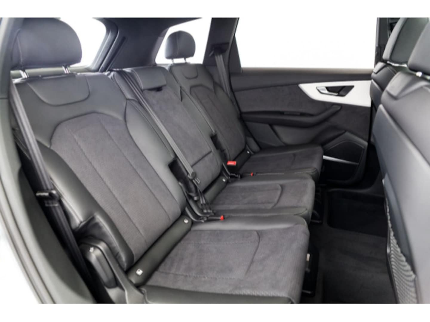 Bild über Audi Q7 SUV S line 50 TDI quattro tiptronic - für weitere Informationen kontaktieren Sie den Audi Partner
