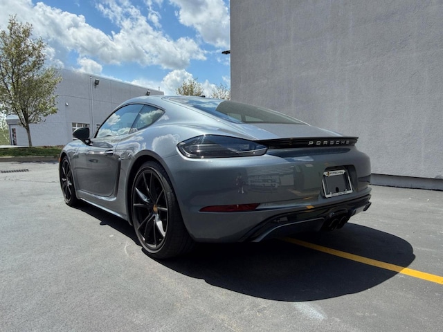 2025 Porsche 718 Cayman