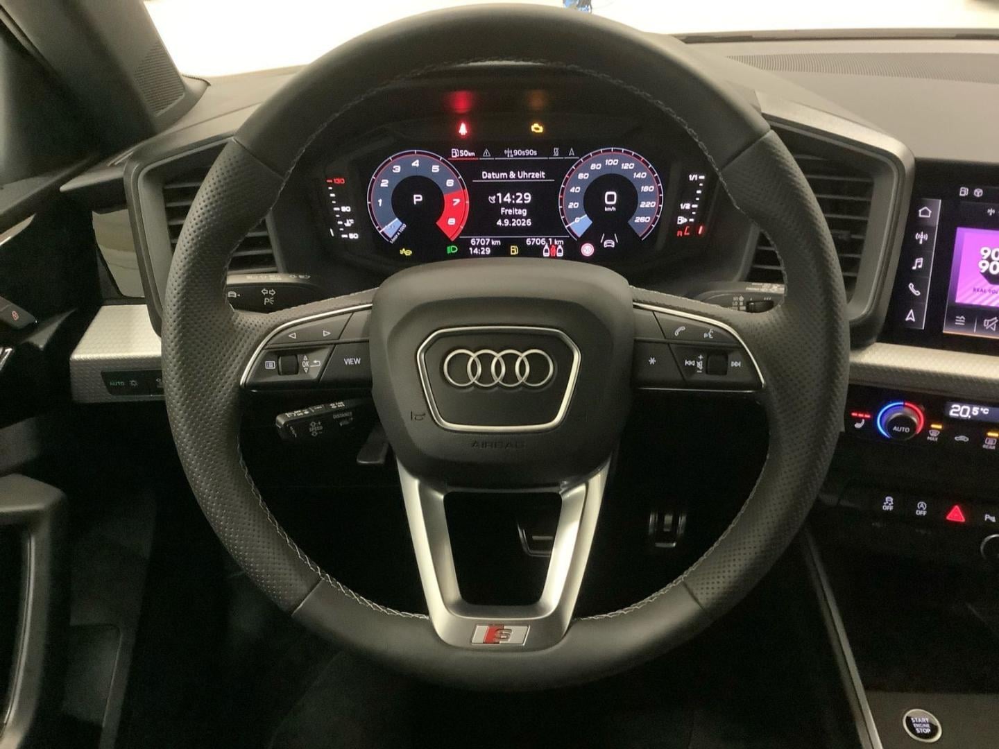Bild über Audi A1 Sportback advanced 30 TFSI S tronic - für weitere Informationen kontaktieren Sie den Audi Partner