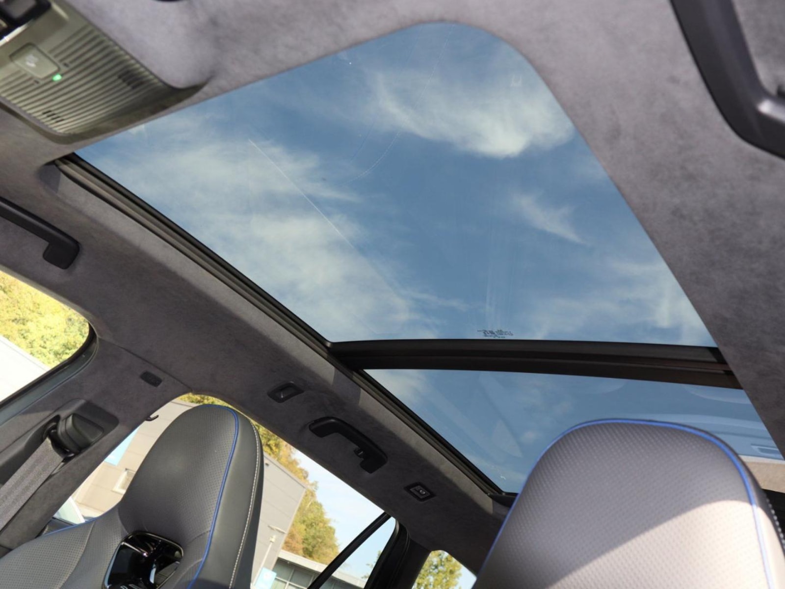 Volkswagen Passat – Bild 12