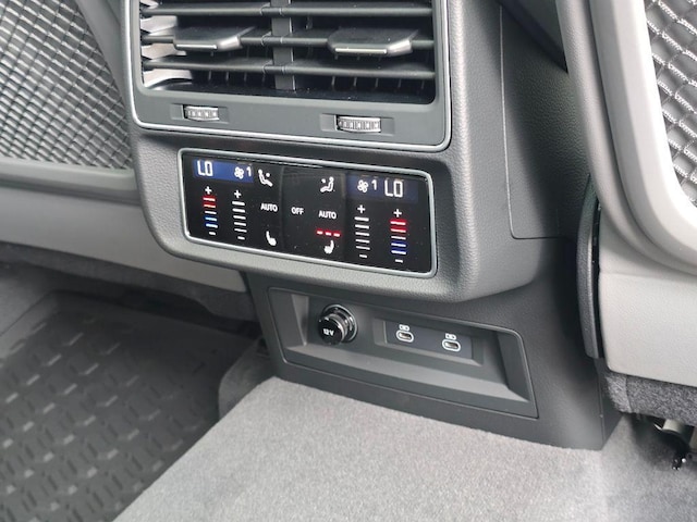 2026 Audi SQ8 Premium Plus - Photo 35
