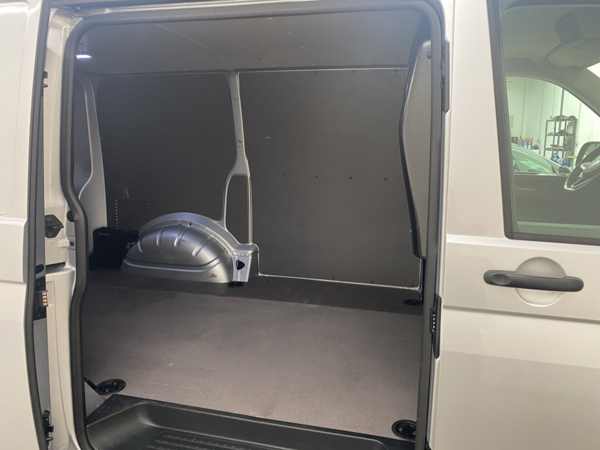 Volkswagen T6.1 Transporter Kasten kurzer Radstand