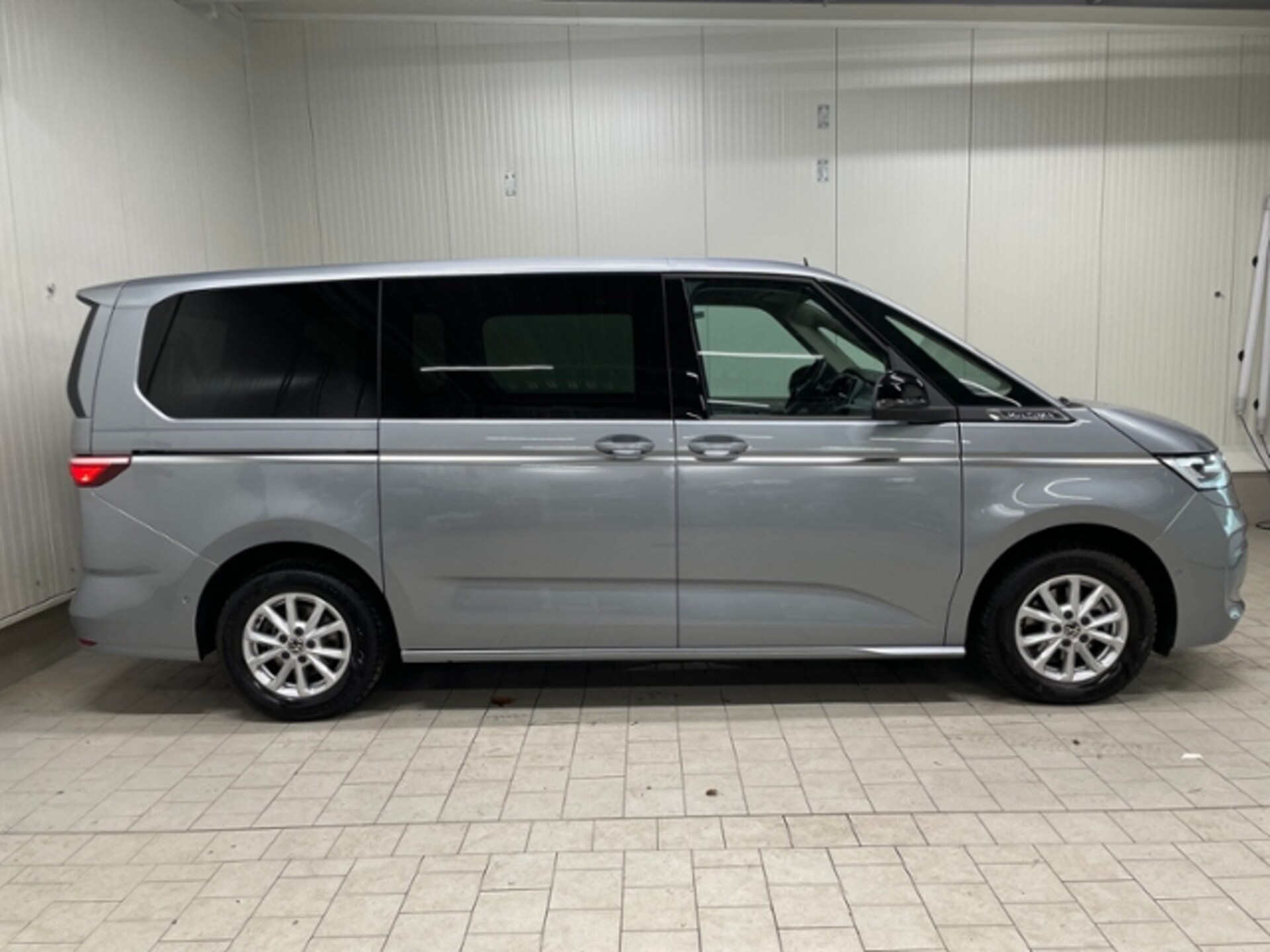 Volkswagen Multivan Langversion Style