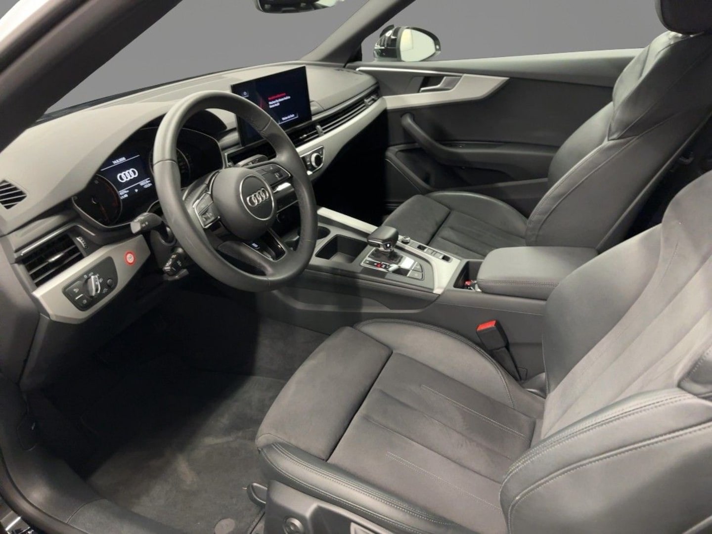 Bild über Audi A5 Cabriolet 35 TFSI S tronic - für weitere Informationen kontaktieren Sie den Audi Partner