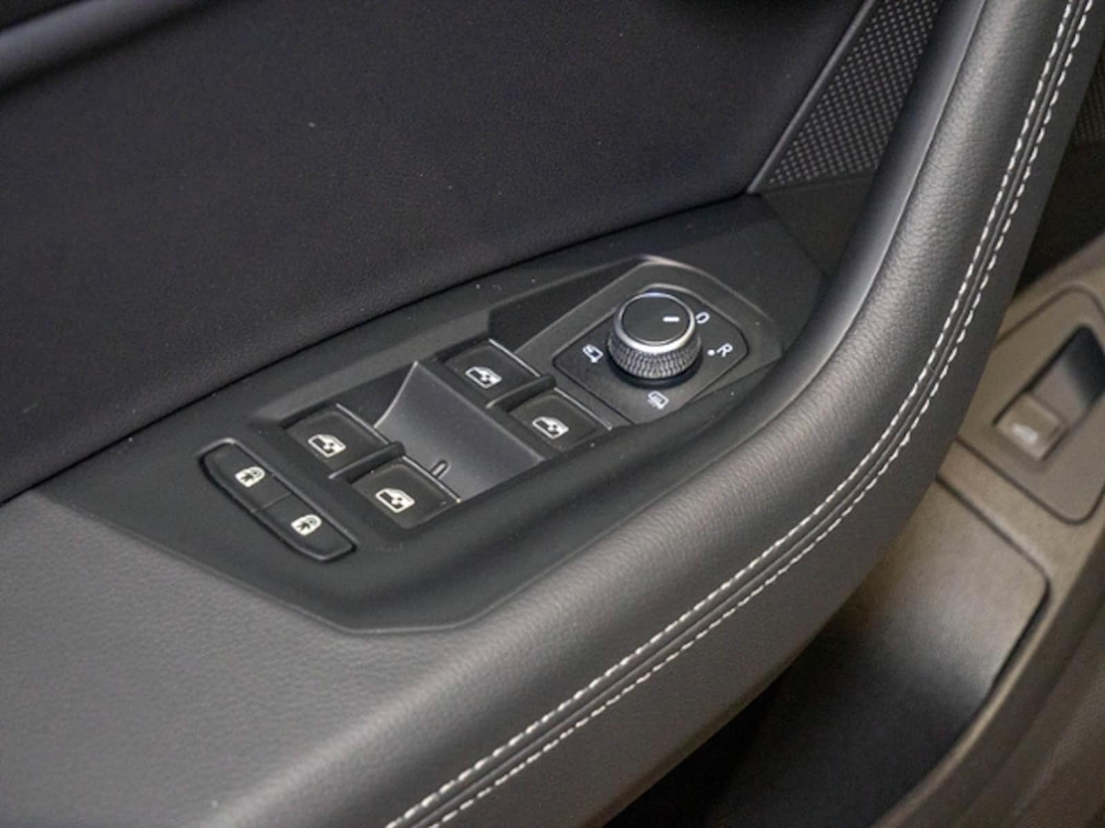 Volkswagen Touareg – Bild 18