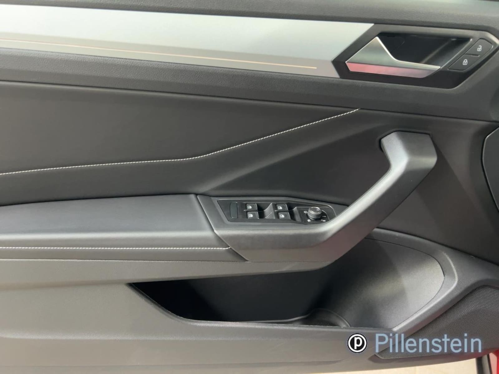 Volkswagen T-Roc Cabriolet – Bild 9