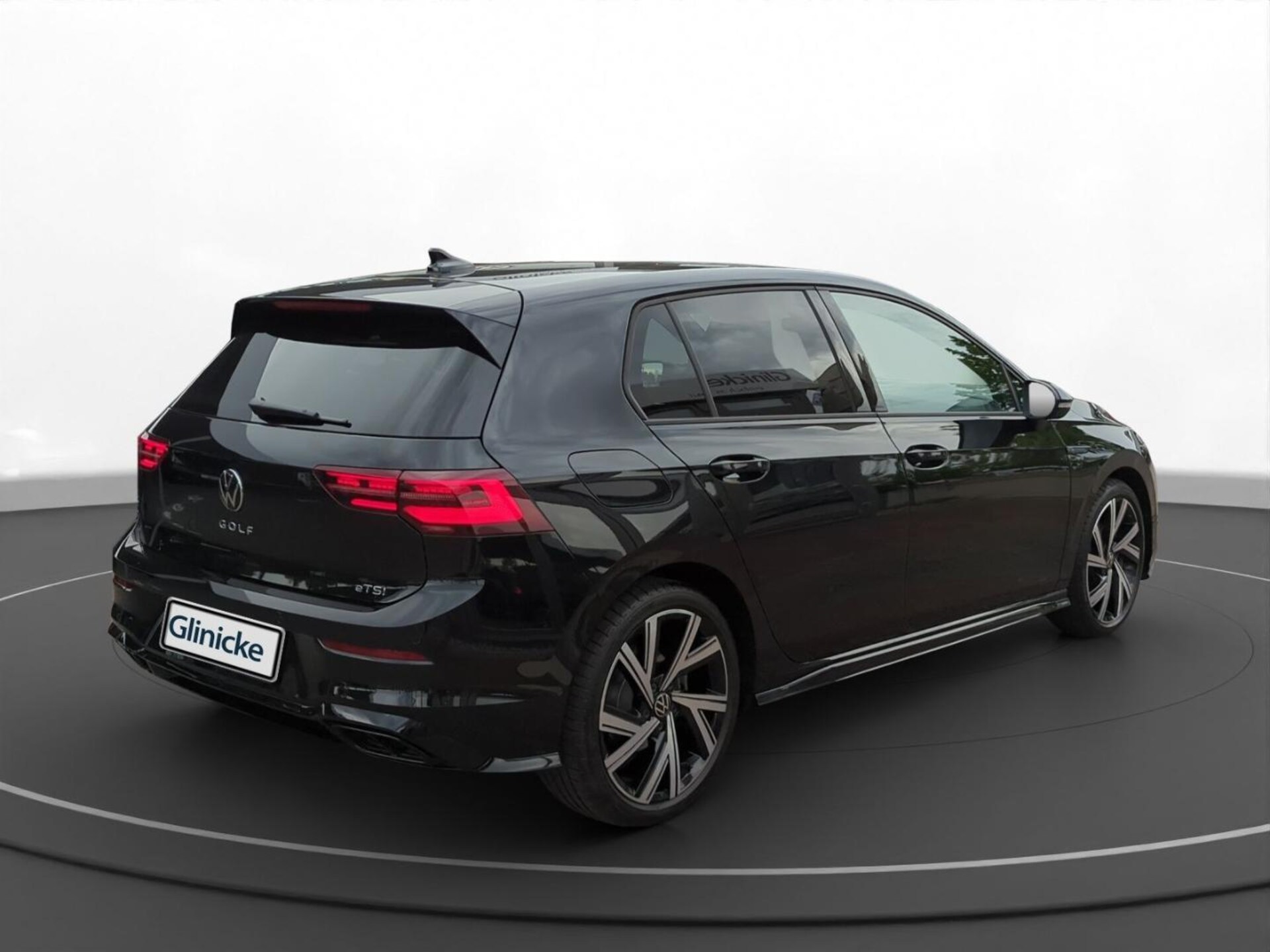 Volkswagen Golf R-Line