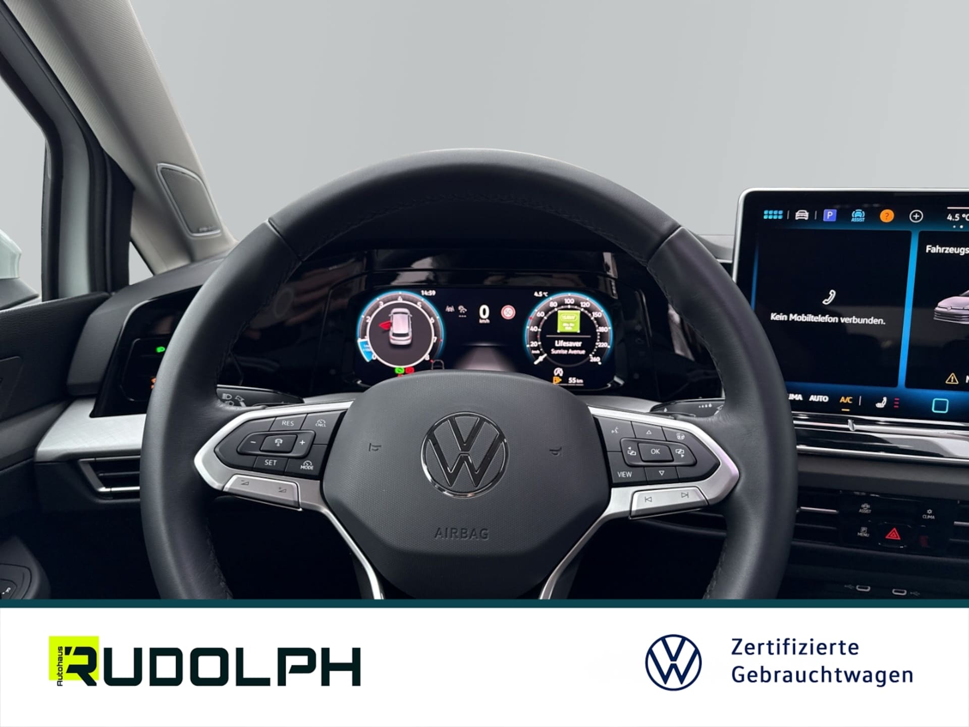 Volkswagen Golf Life