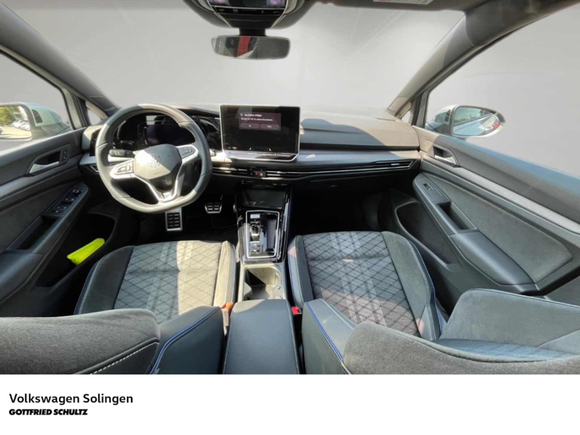 Volkswagen Golf R-Line