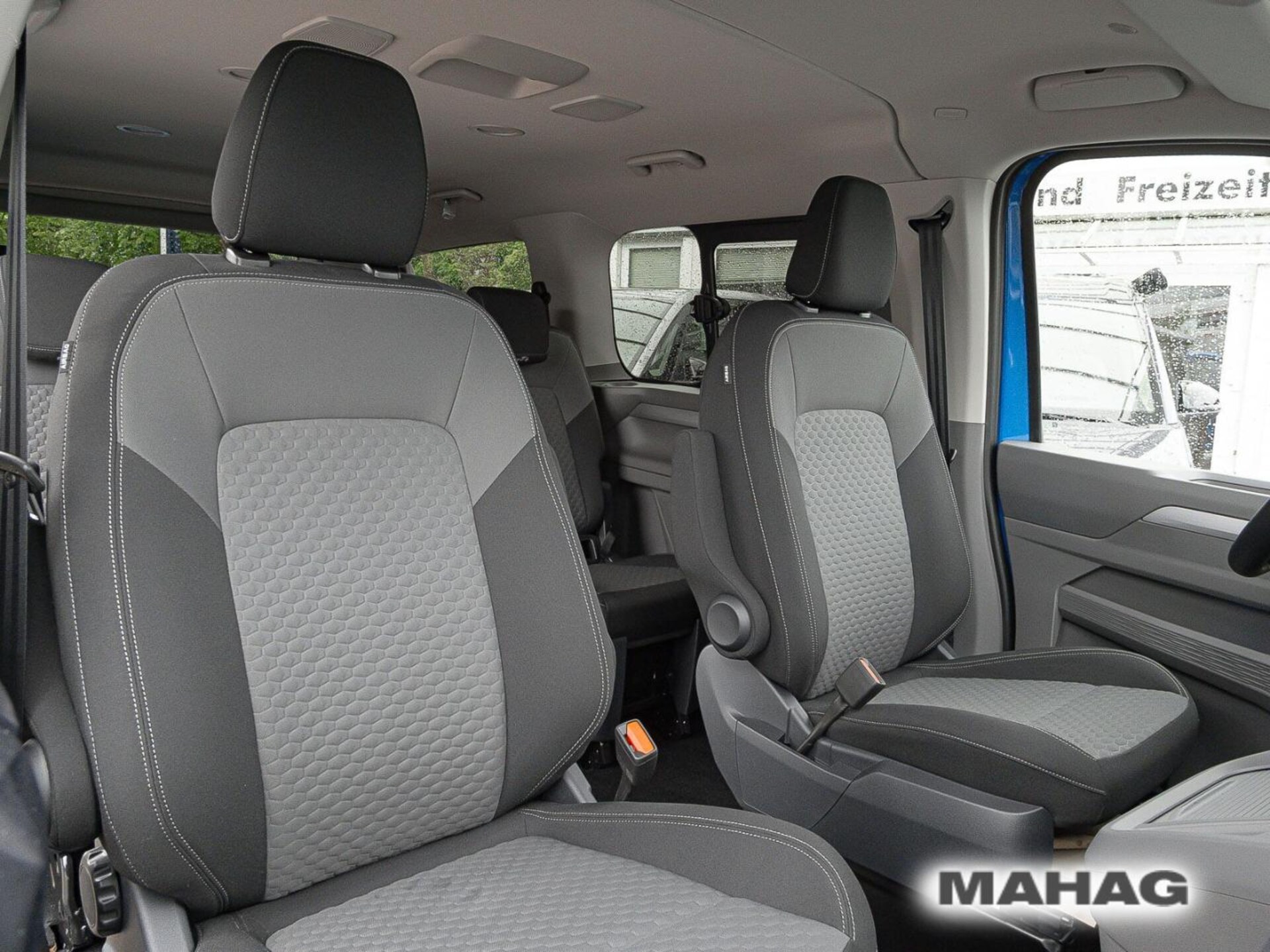Volkswagen e-Caravelle Life