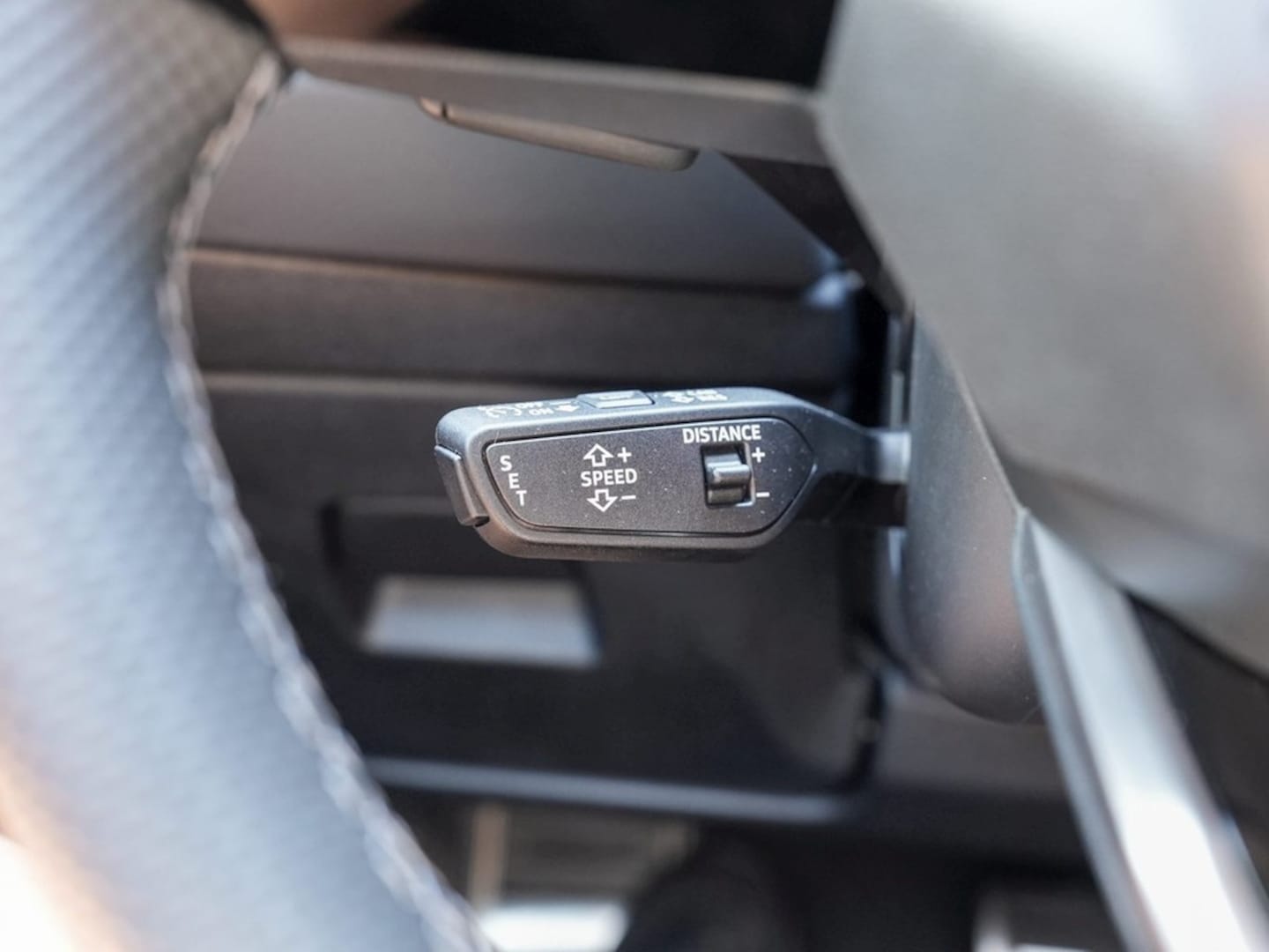 Bild über Audi A6 Avant TFSI quattro 270 kW S tronic - für weitere Informationen kontaktieren Sie den Audi Partner