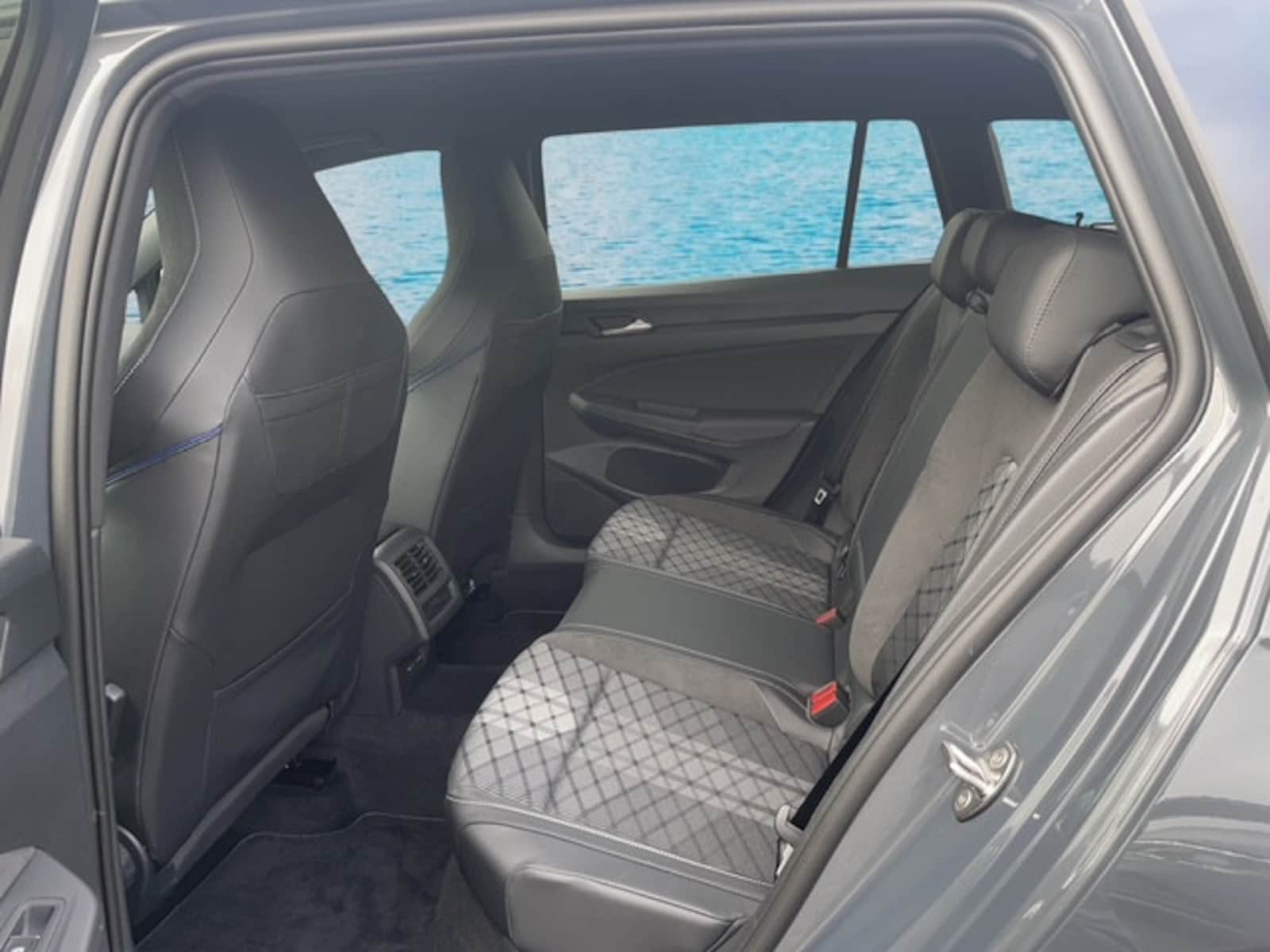 Volkswagen Golf Variant – Bild 11