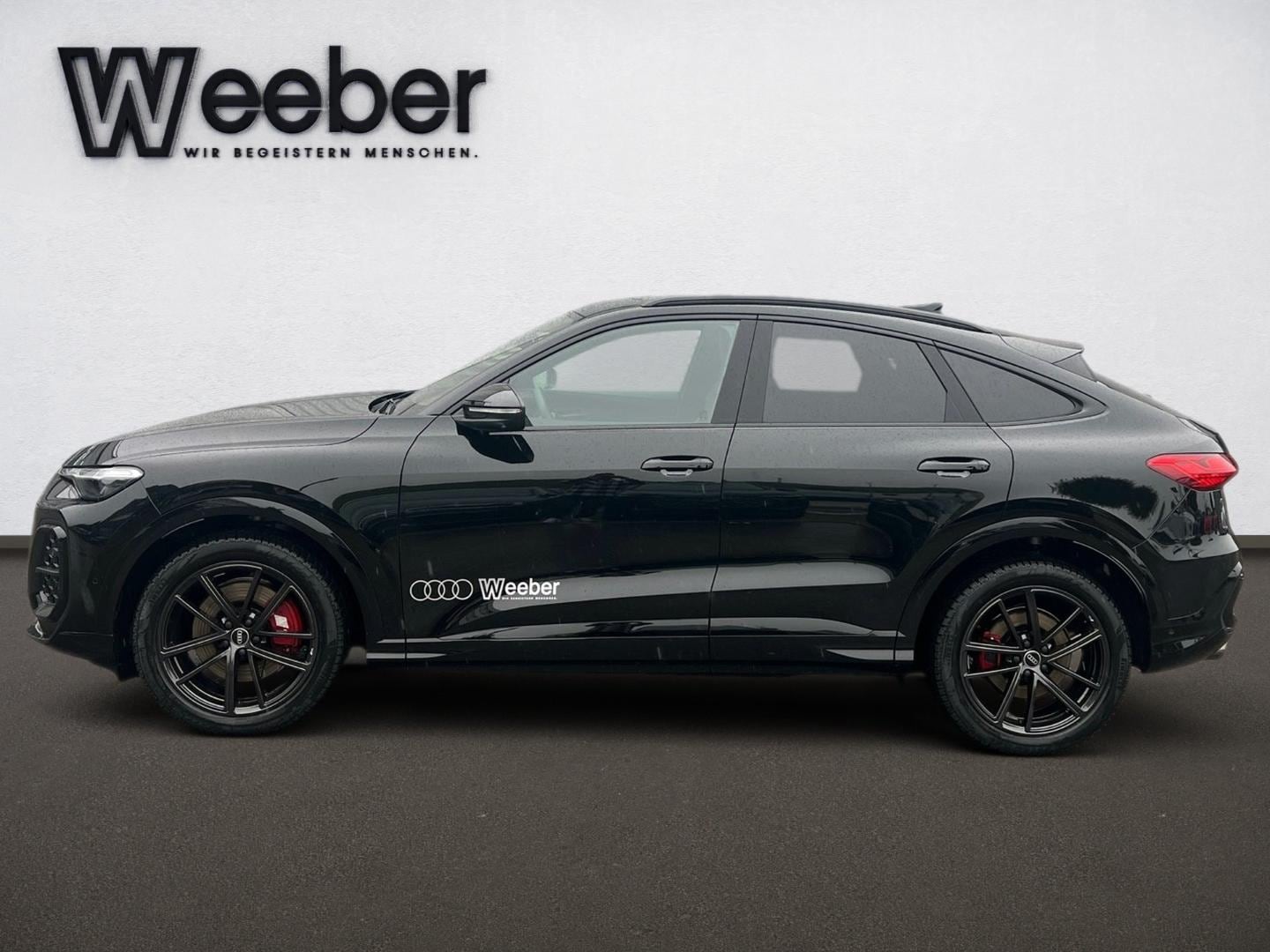 Bild über Audi SQ5 Sportback edition one mit Akzenten mythosschwarz TFSI 270 kW S tronic - für weitere Informationen kontaktieren Sie den Audi Partner