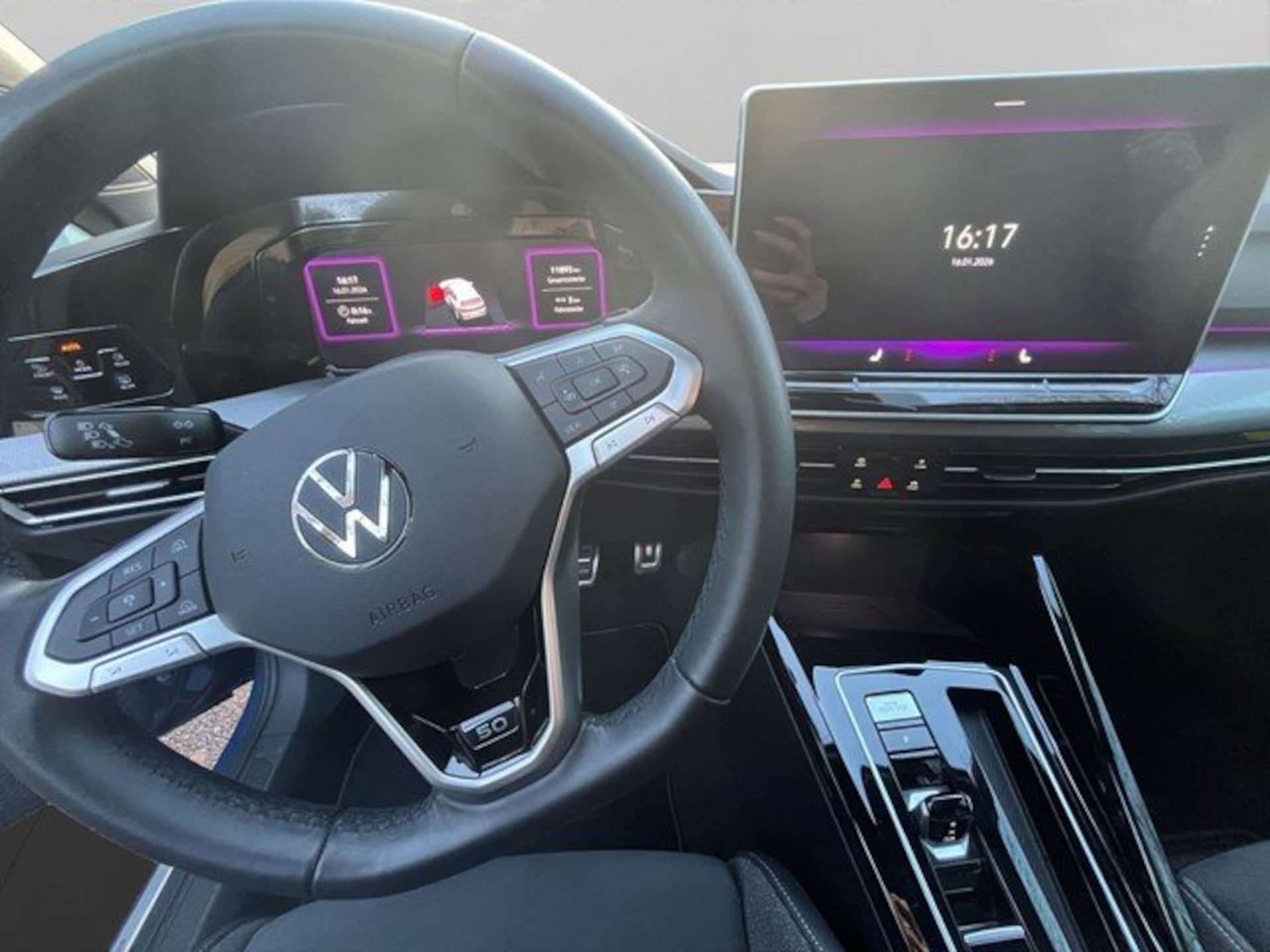 Volkswagen Golf Style