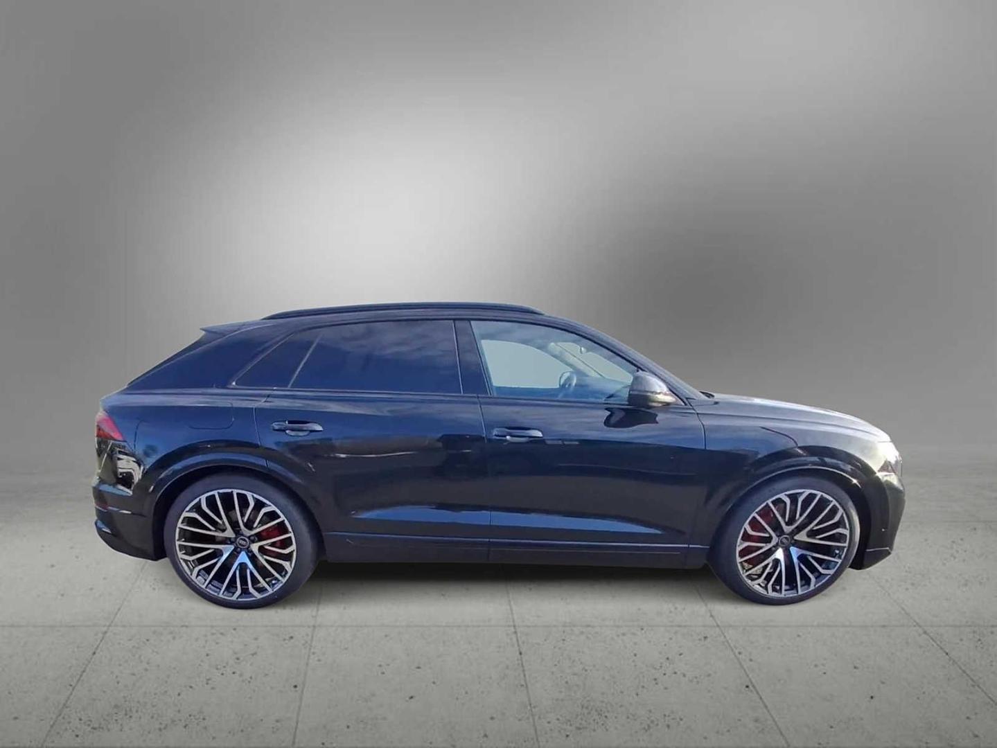 2026 Audi SQ8 Prestige - Photo 9