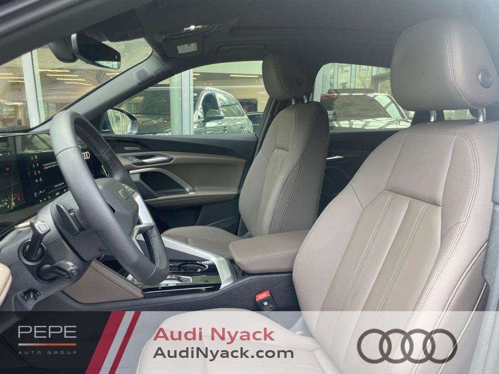 2025 Audi Q5 Premium Plus - Photo 11